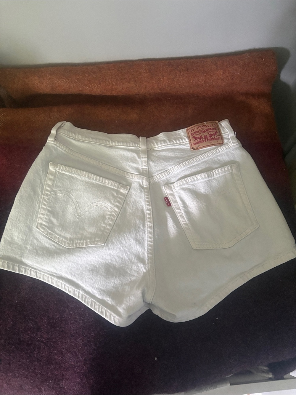 LEVI 501 women’s short white size 29